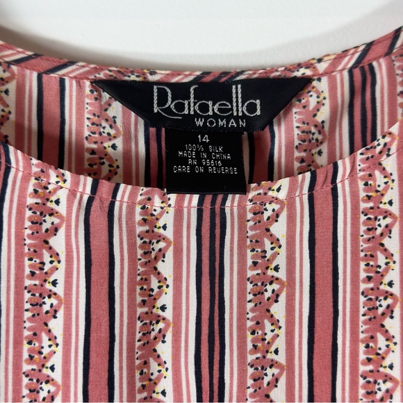 Vintage Rafaella 100% Silk Blouse Sz 14W burgundy black motif Sleeveless Top - Picture 6 of 8